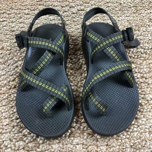 Chaco Z/2 Vibram Unaweep w Toe Strap. Grey. 8